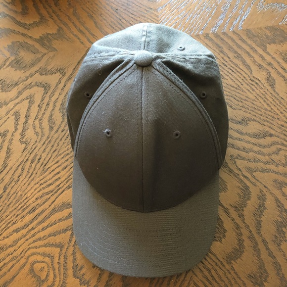 Hat - Picture 1 of 3